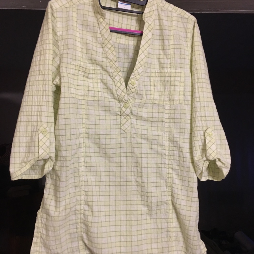 Ladies Columbia casual top
